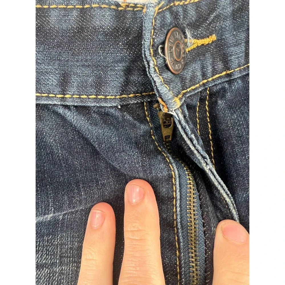 VTG Levi's 505 Jeans Mens Sz 34x32 Dark Wash Gold Stitch Distressed
